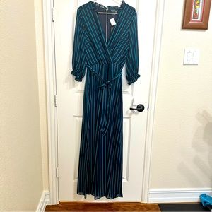 Gabby Skye Navy/teal striped jumpsuit  3/4 sleeve with ruffle border Size 14 NWT